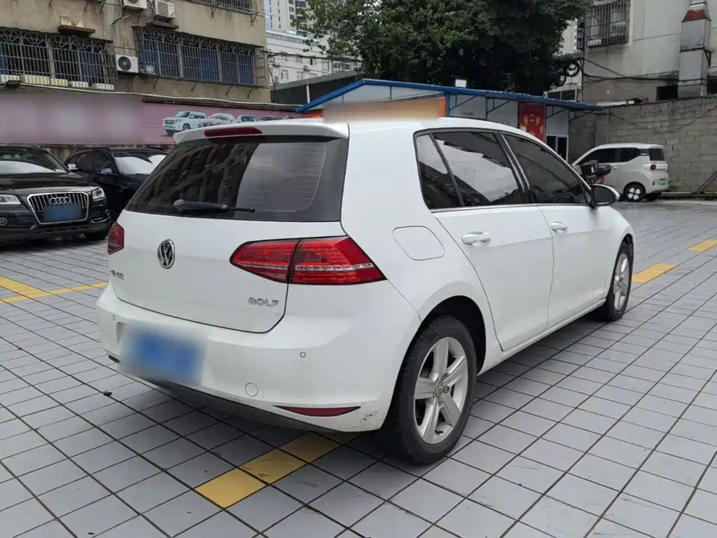 Volkswagen Golf 2014