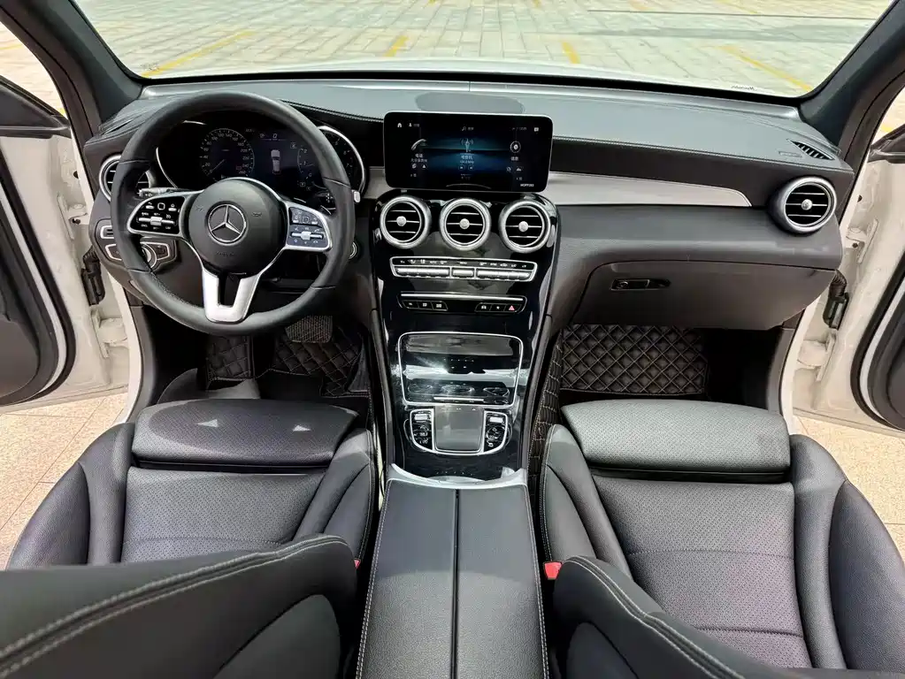 Mercedes-Benz GLC 2021 — фото 25