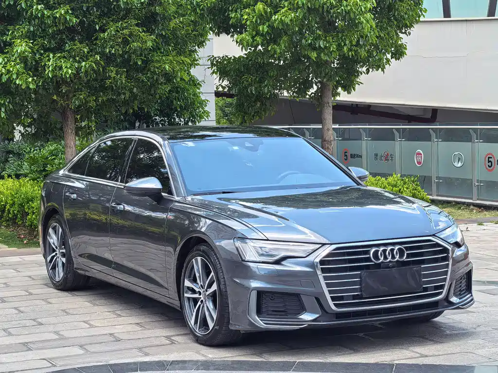 Audi A6L 2020 — фото 1