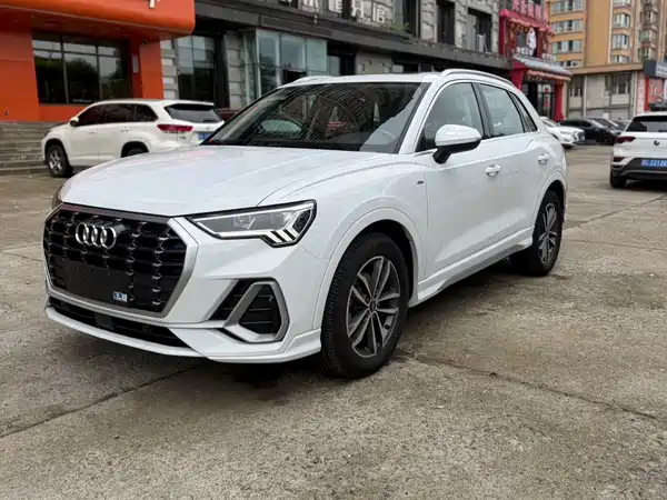 Audi Q3 2021
