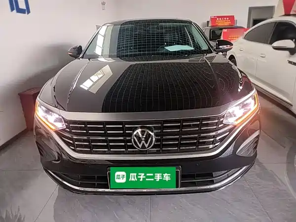 Volkswagen Passat 2025