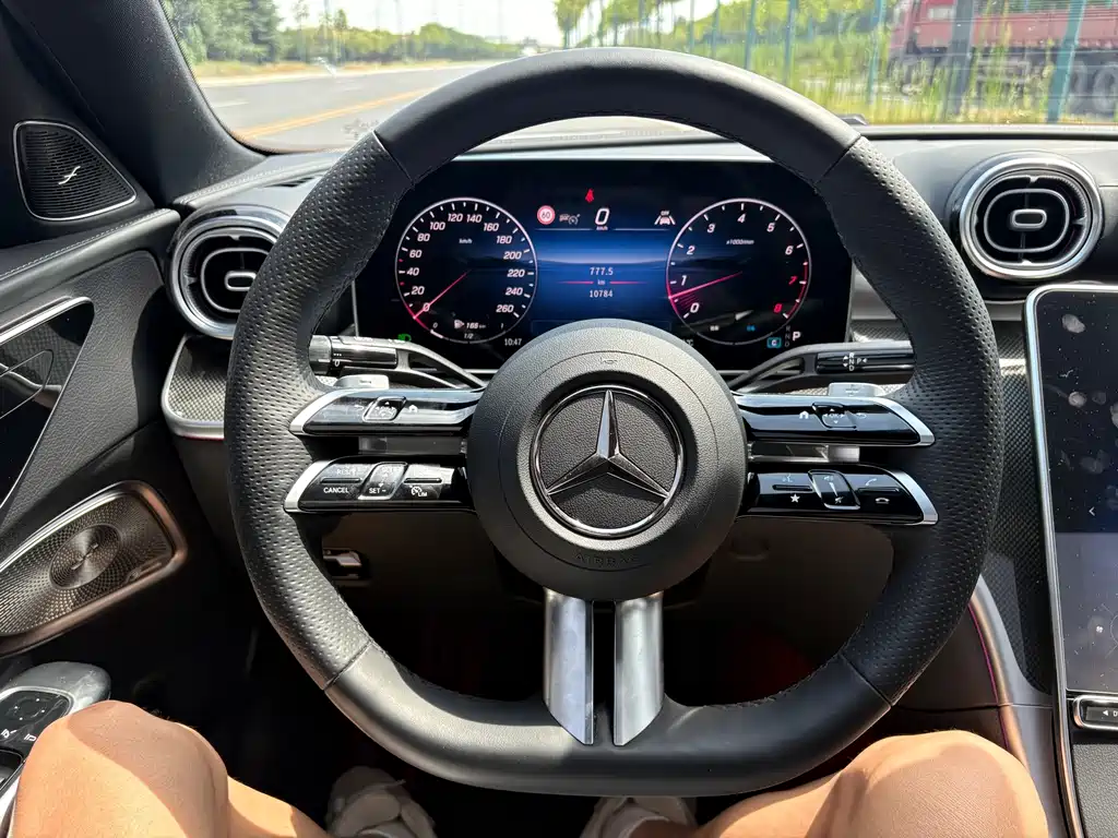 Mercedes-Benz C-Class 2026 — фото 17