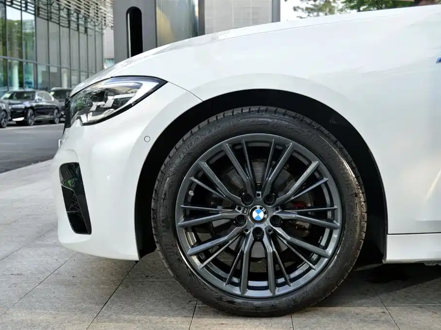 BMW 3 Series 2020 — фото 12