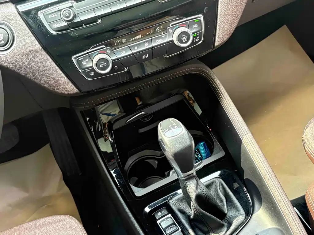 BMW X1 2017 — фото 17