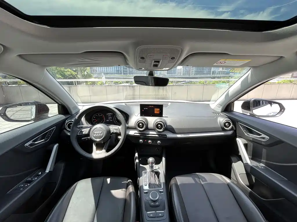 Audi Q2L 2020