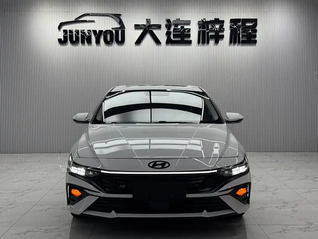 Hyundai Elantra 2023