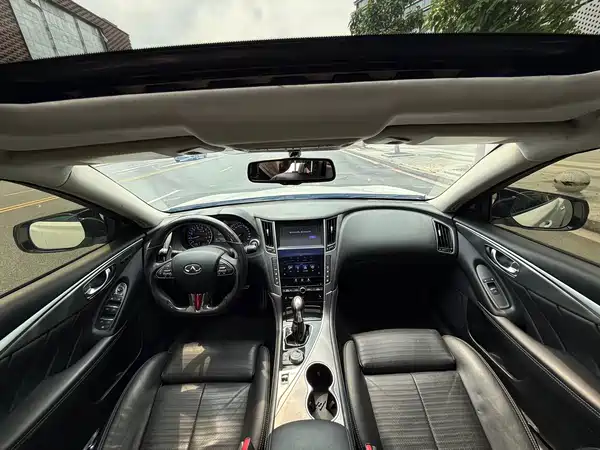 Infiniti Q50 2014