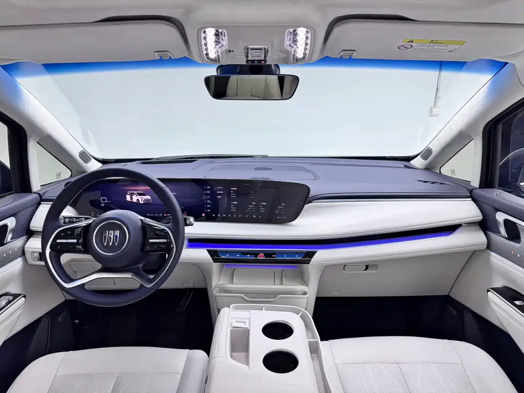 Buick GL8 New Energy 2025 — фото 16