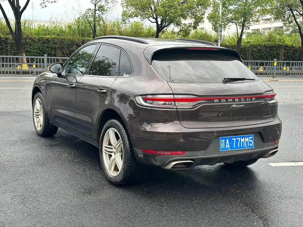 Porsche Macan 2019 — фото 11