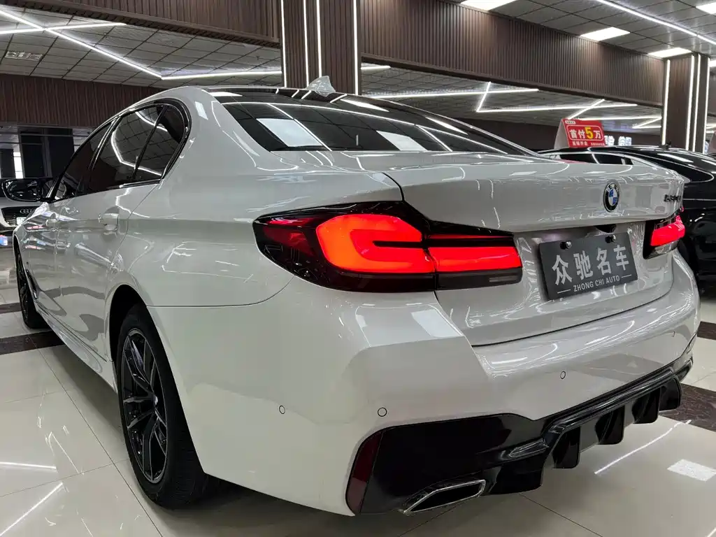 BMW 5 Series 2021