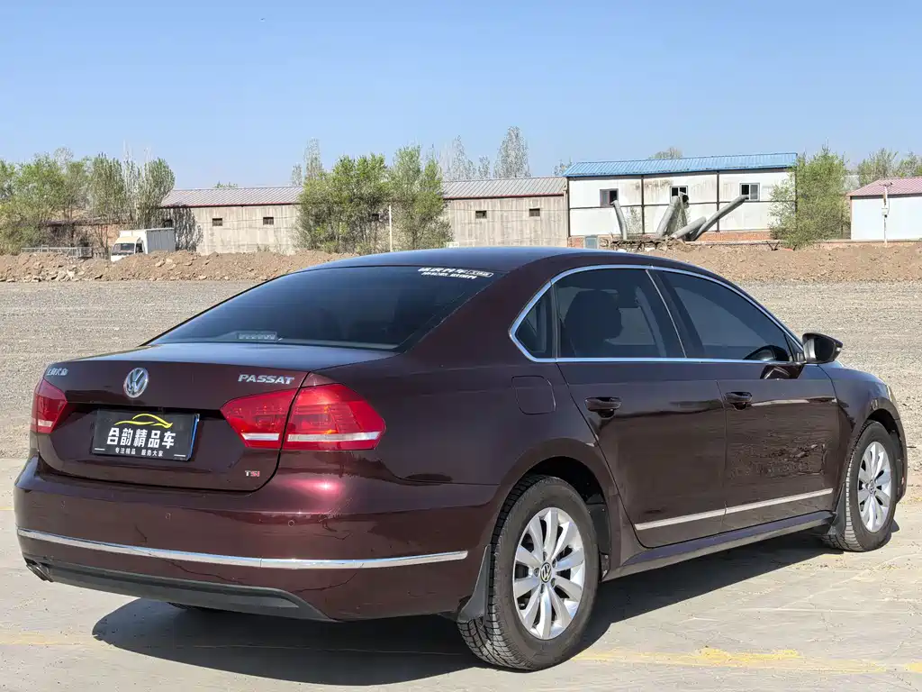Volkswagen Passat 2014 — фото 9