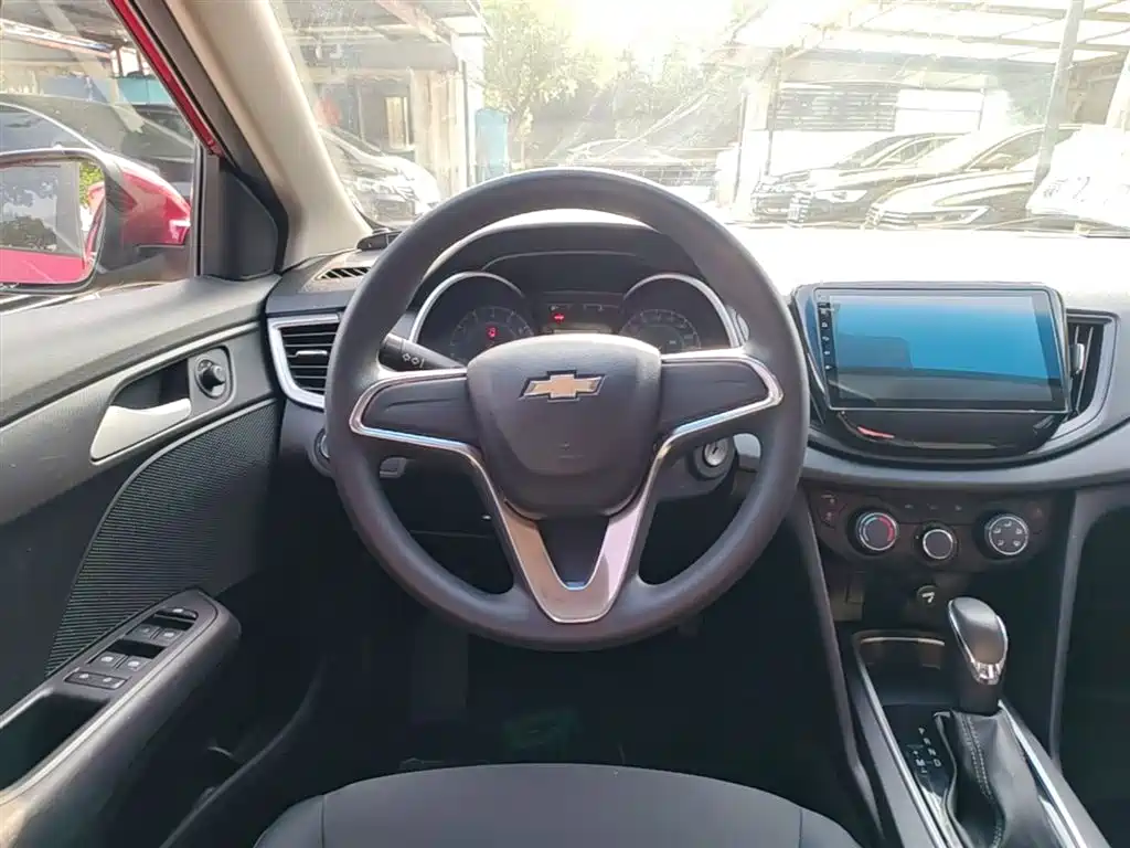 Chevrolet Cavalier 2018 — фото 11
