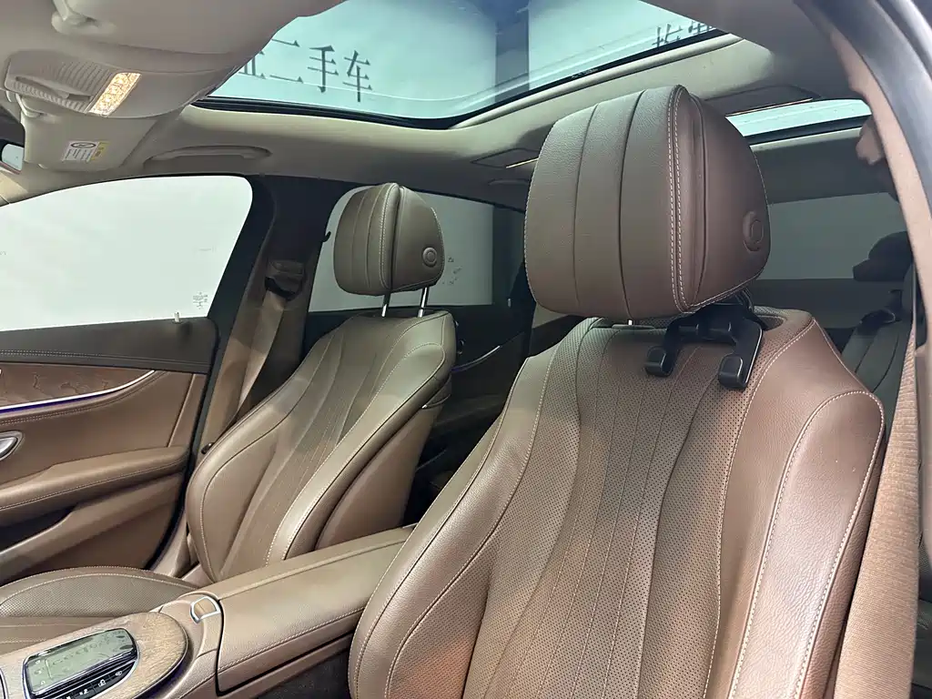 Mercedes-Benz E-Class 2020 — фото 16