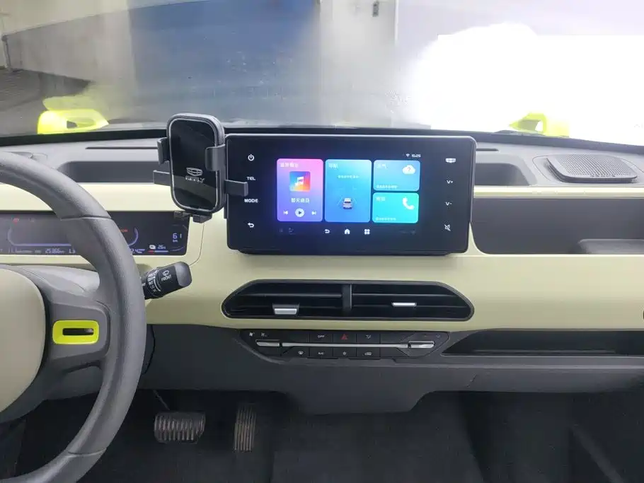 Geely Galaxy Panda 2024 — фото 13