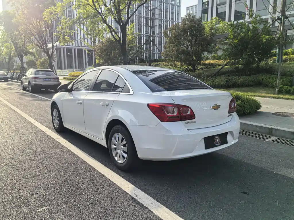 Chevrolet Cruze 2016 — фото 6