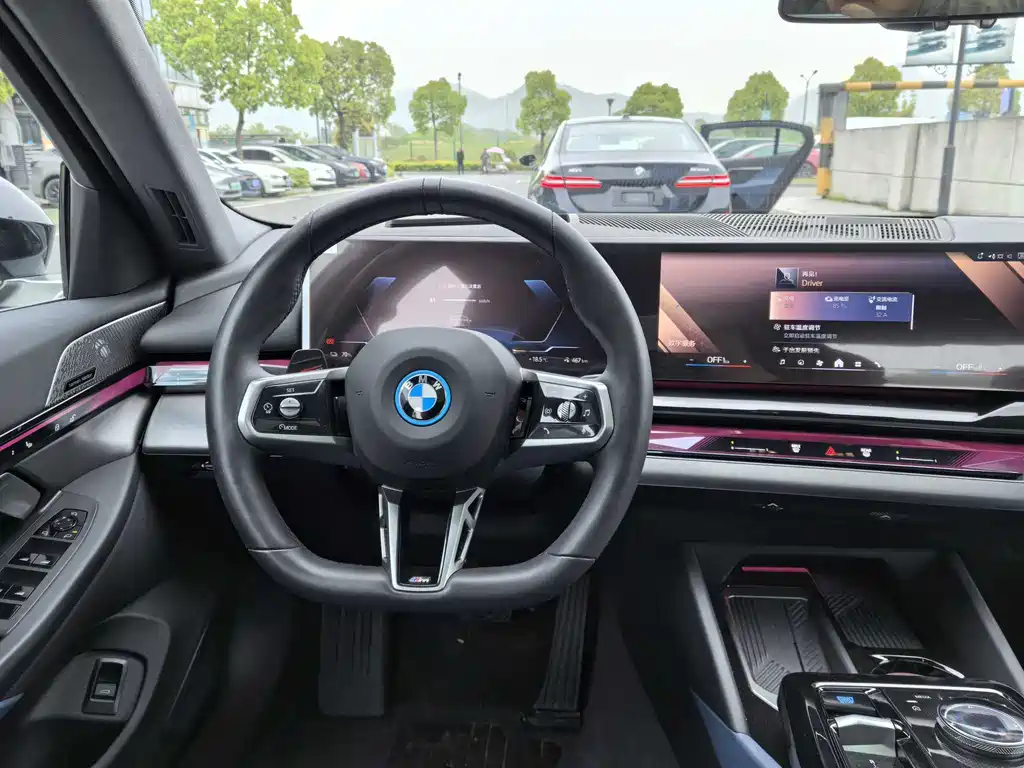 BMW i5 2025 — фото 15