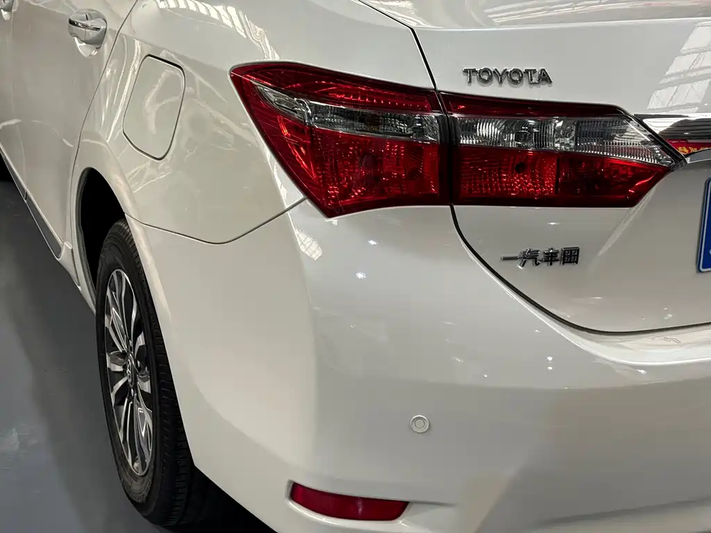 Toyota Corolla 2019 — фото 8