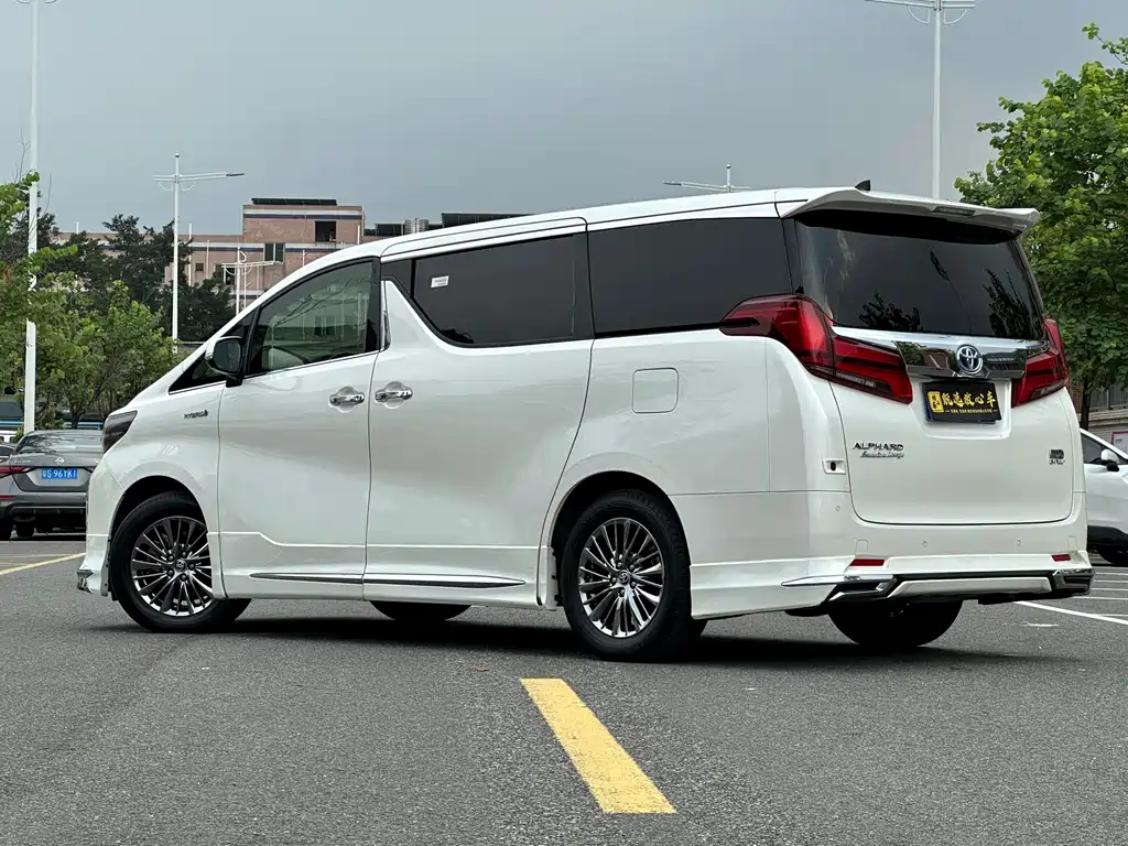 Toyota Alphard 2021 — фото 4