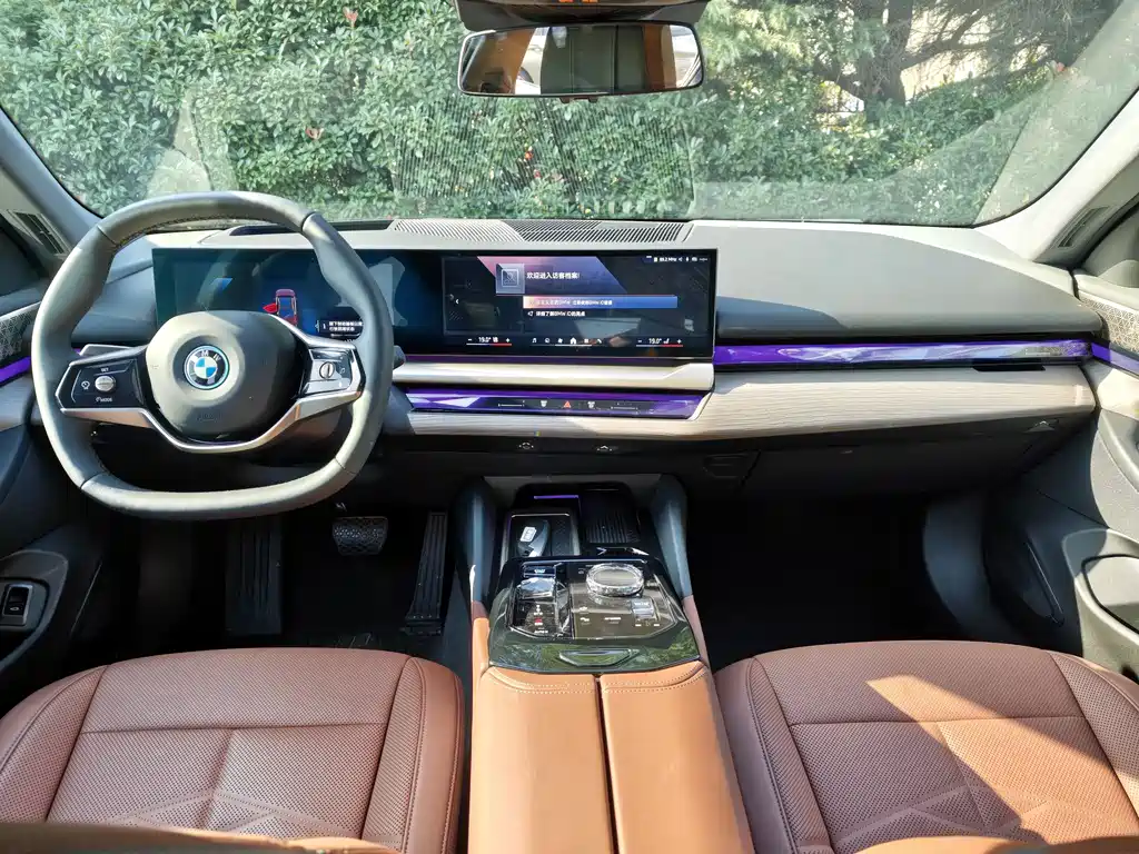 BMW i5 — фото 14