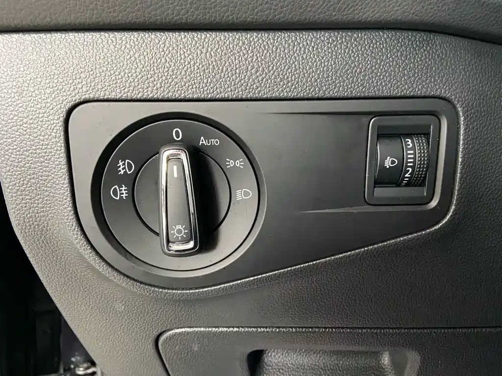 Volkswagen Tiguan L 2019 — фото 13