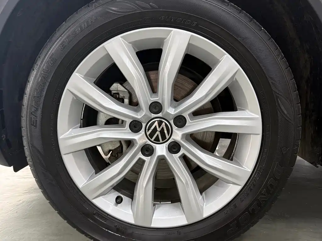 Volkswagen T-Roc 2023 — фото 17