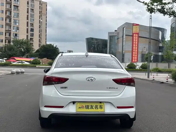 Hyundai Verna 2017