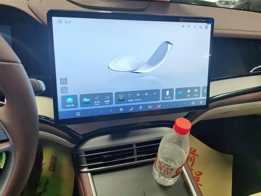 BYD Seal 07 DM-i 2025 — фото 13