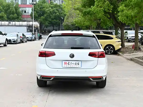 Volkswagen Viloran 2021