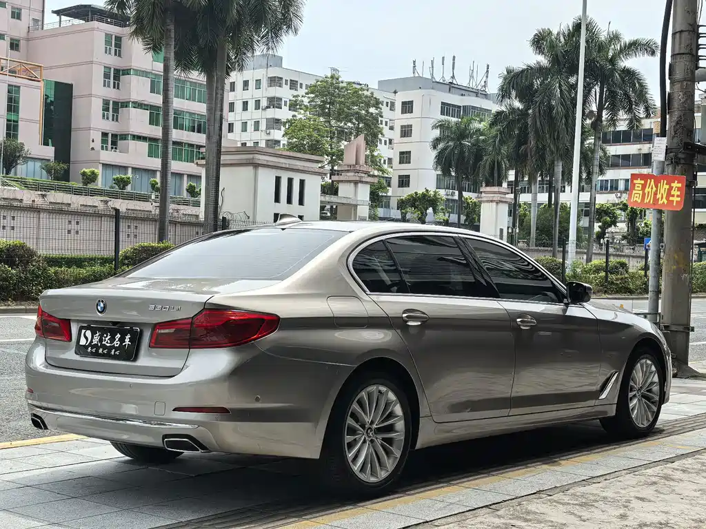 BMW 5 Series 2019 — фото 4