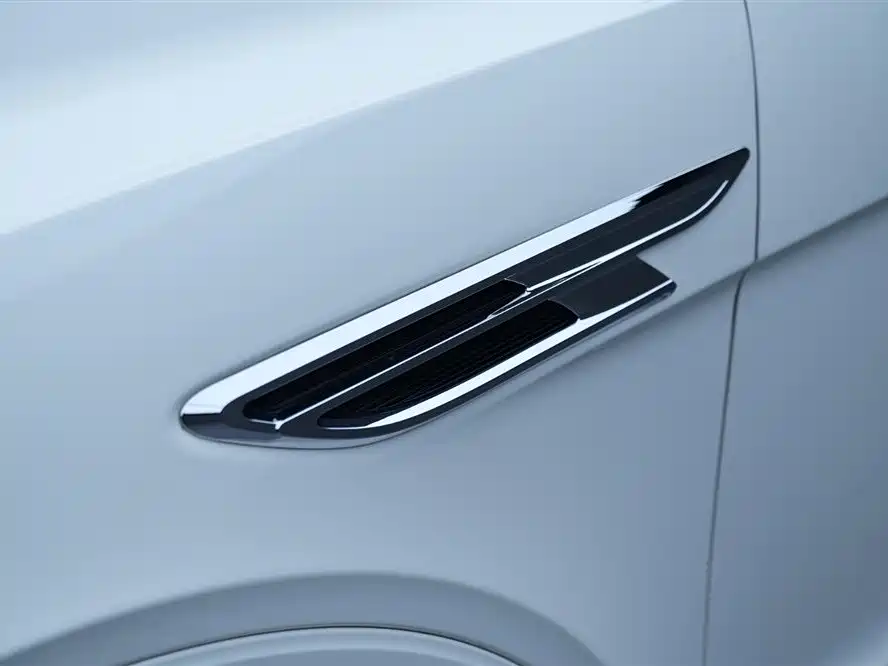Bentley Bentayga 2020 — фото 11
