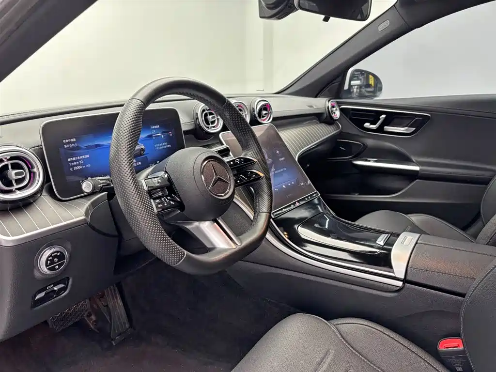 Mercedes-Benz C-Class 2023 — фото 13