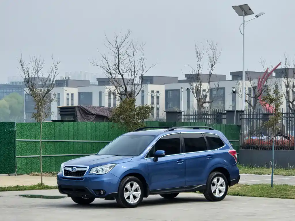 Subaru Forester 2015 — фото 7