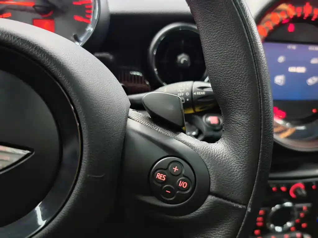 MINI Clubman 2012 — фото 19
