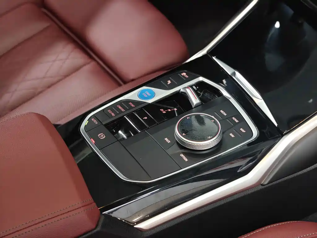 BMW i3 2023 — фото 11