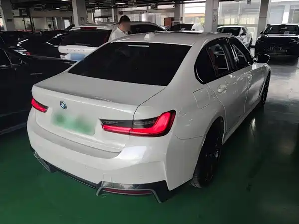 BMW i3 2023