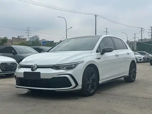 Volkswagen Golf 2023