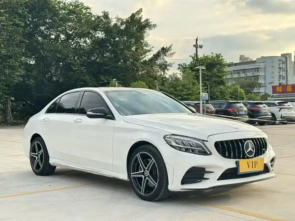 Mercedes-Benz C-Class 2021
