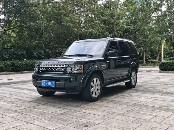 Land Rover Discovery 2013
