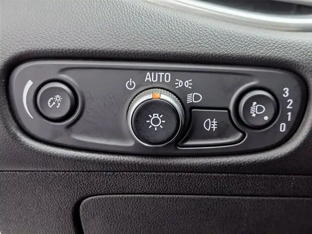 Chevrolet Malibu XL 2018 — фото 21