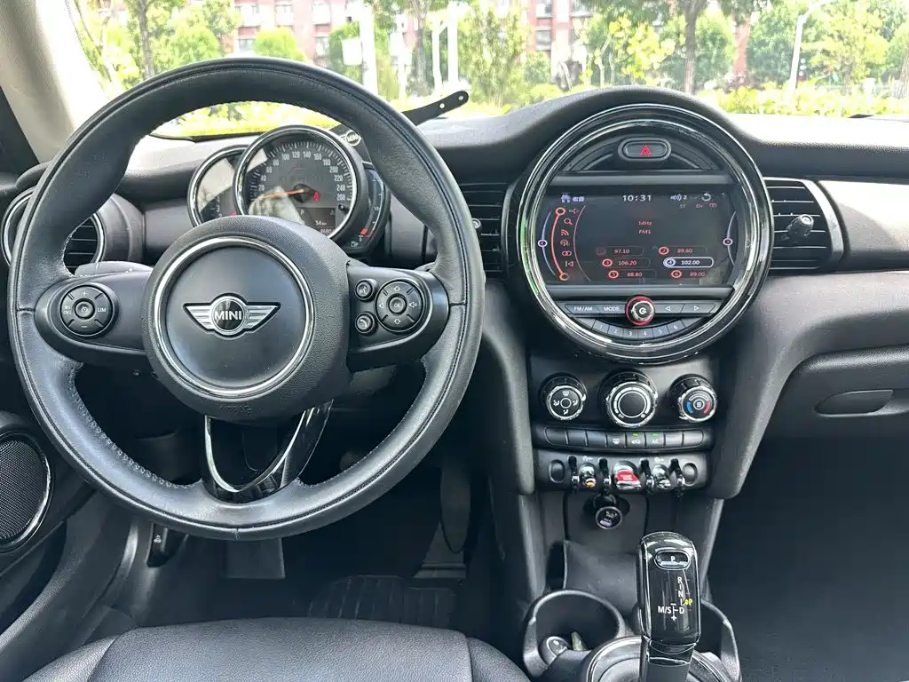 MINI Mini 2018
