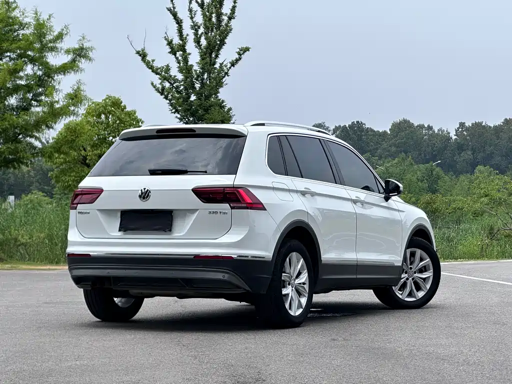 Volkswagen Tiguan 2018 — фото 23