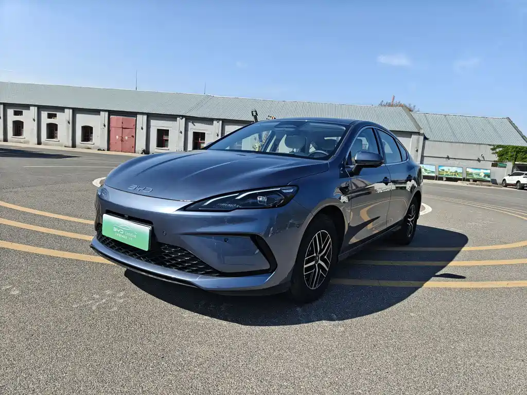 BYD Seal 05 DM-i 2025 — фото 1