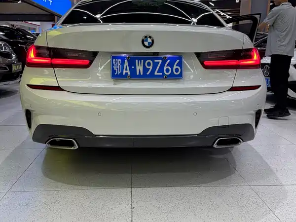 BMW 3 Series 2021
