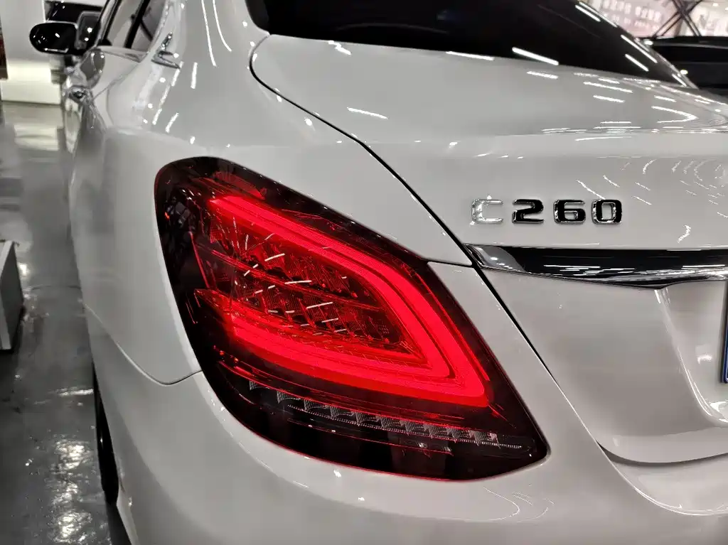 Mercedes-Benz C-Class 2020 — фото 15
