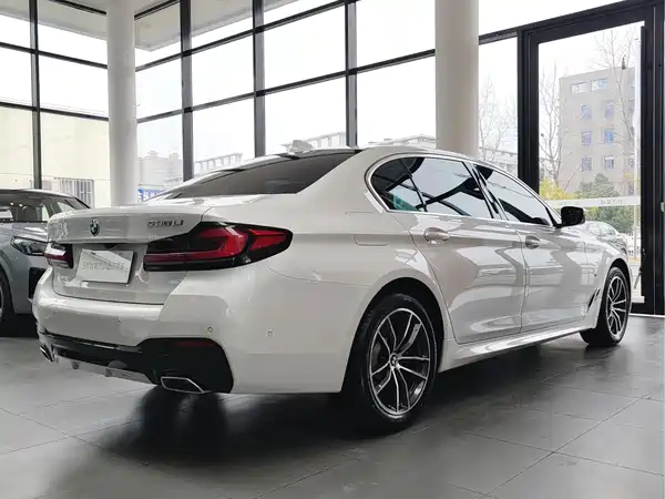 BMW 5 Series 2022