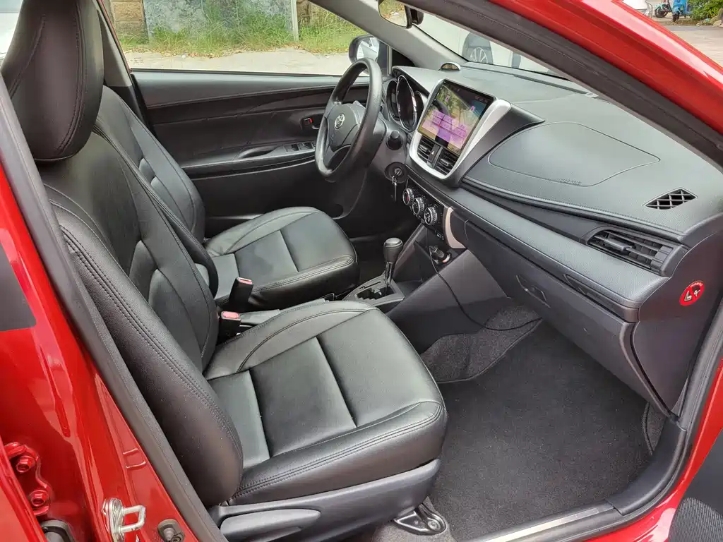 Toyota Yaris L 2016 — фото 16