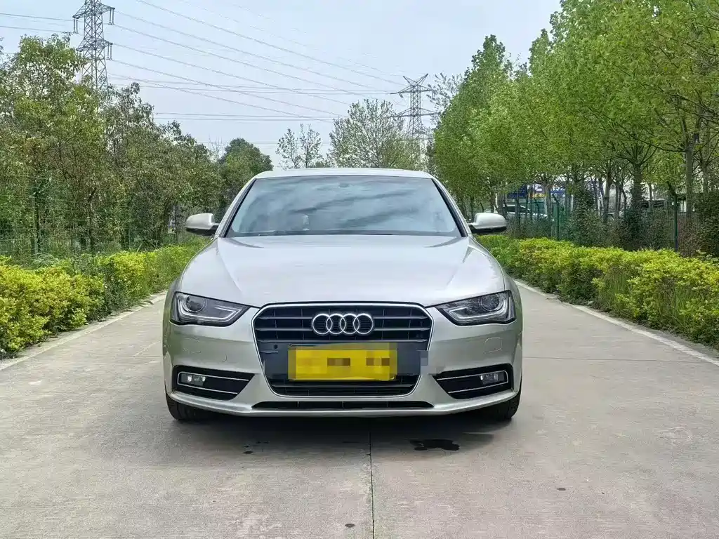 Audi A4L 2016 — фото 1