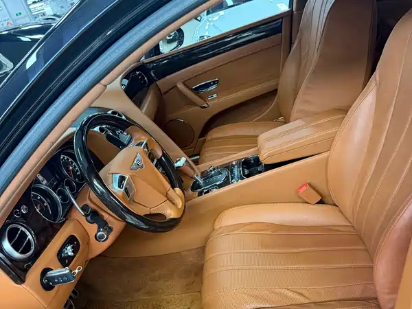 Bentley Flying Spur 2017