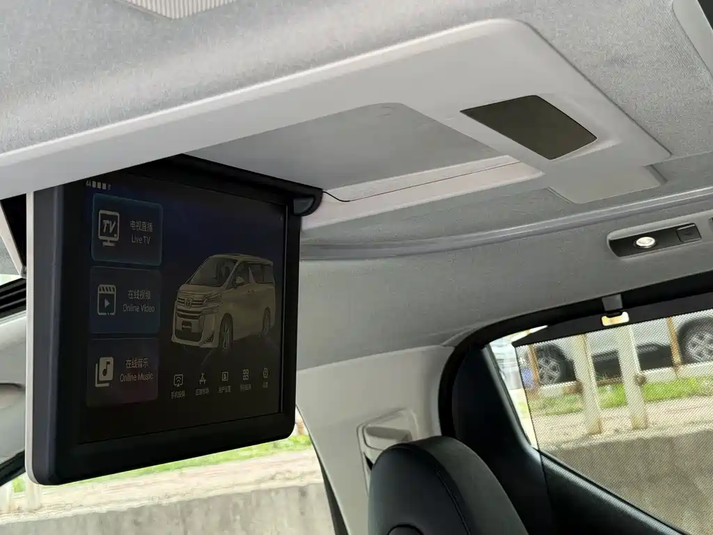 Toyota Vellfire 2020 — фото 18