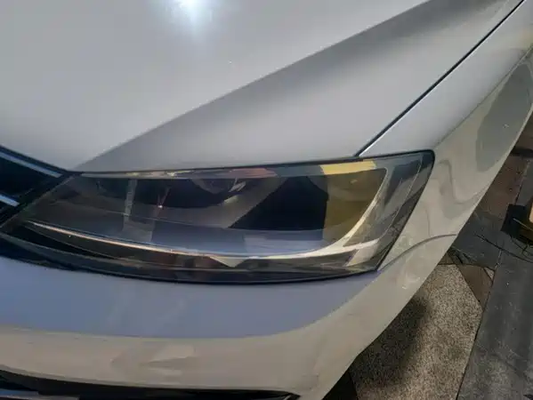 Volkswagen Sagitar 2018